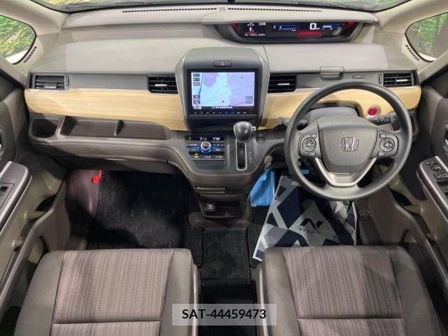 Honda FREED 2017-10 379629-1