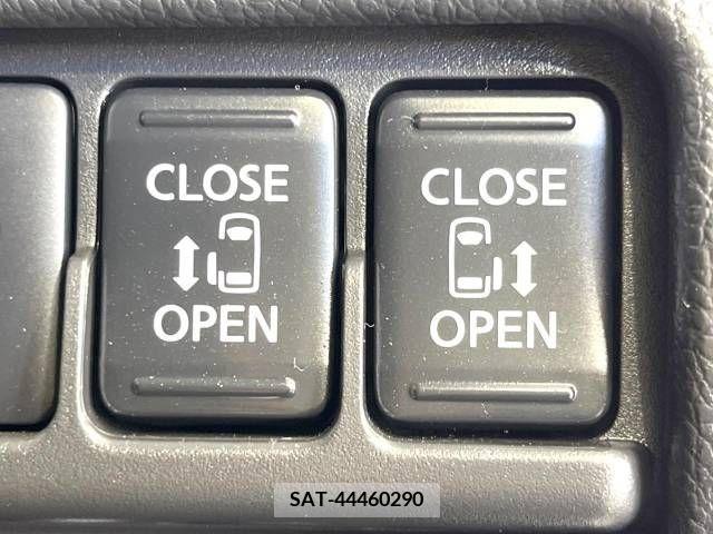 Nissan ROOX 2019-03 323911-6