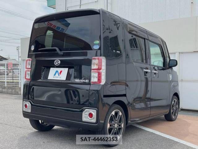 Daihatsu WAKE 2016-08 386132-17