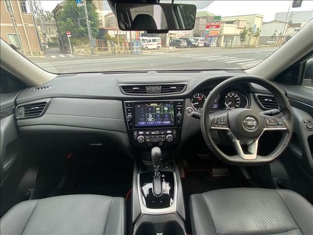 Nissan X-TRAIL 2018-01 16232-1