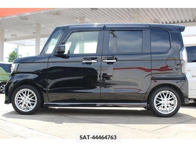 Honda N BOX 2021-06 364372-7