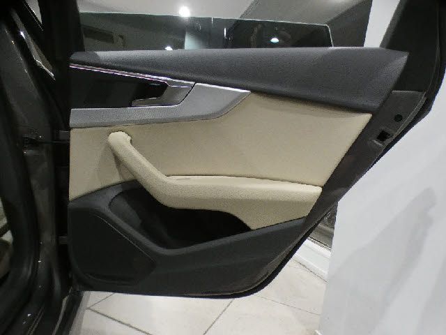 Audi A4 2020-10 24362-23