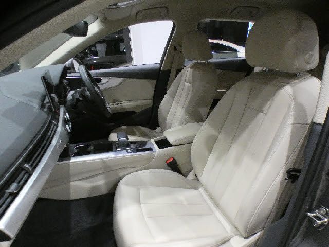 Audi A4 2020-10 24362-25