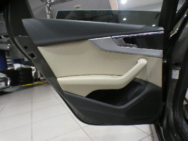 Audi A4 2020-10 24362-21