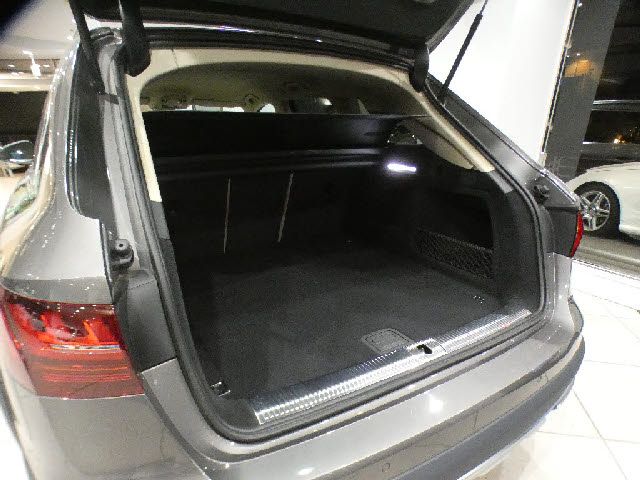 Audi A4 2020-10 24362-6