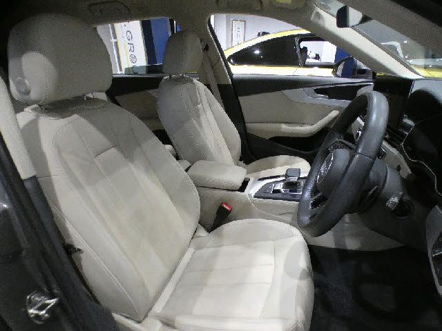 Audi A4 2020-10 24362-24