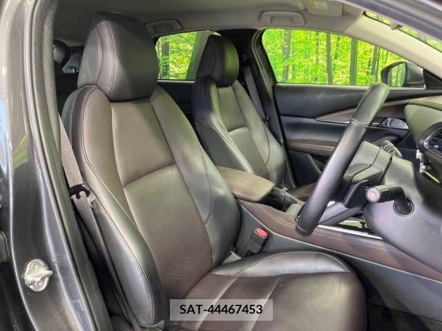 Mazda CX-30 2019-11 302101-8