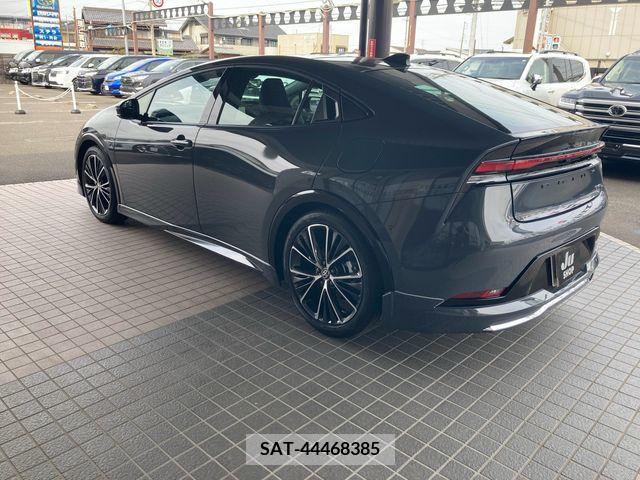 Toyota PRIUS 2024-02 246369-7