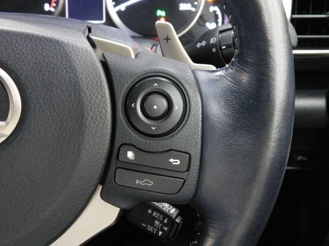 Lexus IS 2015-10 3212-14