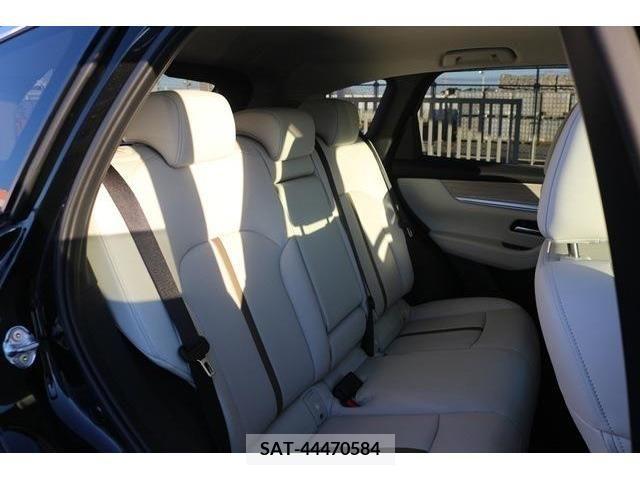 Mazda CX-60 2022-09 220490-13