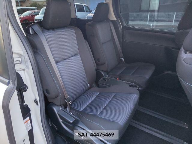 Toyota NOAH 2014-02 279467-7