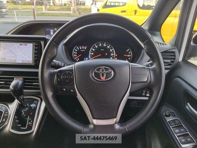 Toyota NOAH 2014-02 279467-12