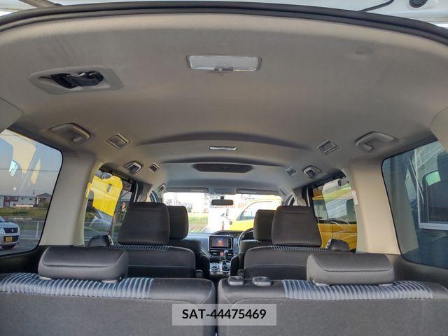 Toyota NOAH 2014-02 279467-10