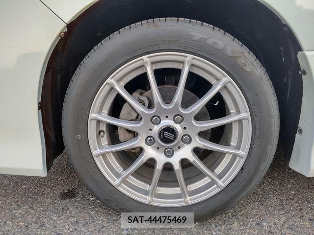 Toyota NOAH 2014-02 279467-17