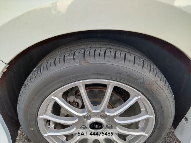 Toyota NOAH 2014-02 279467-18