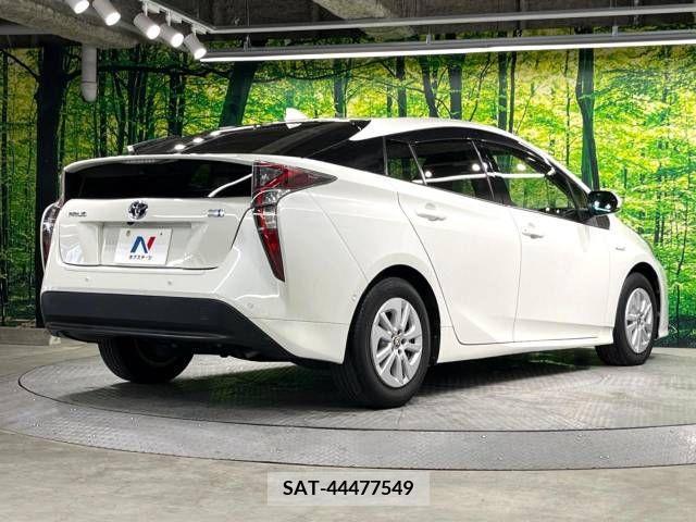 Toyota PRIUS 2017-07 366574-17