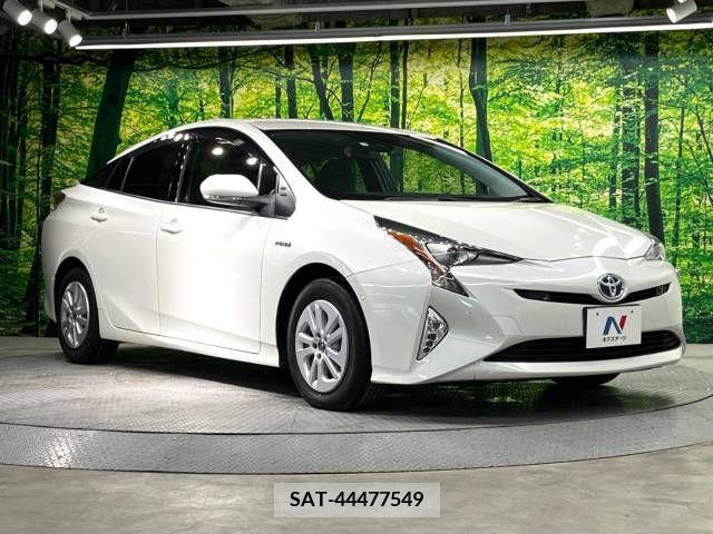 Toyota PRIUS 2017-07 366574-16