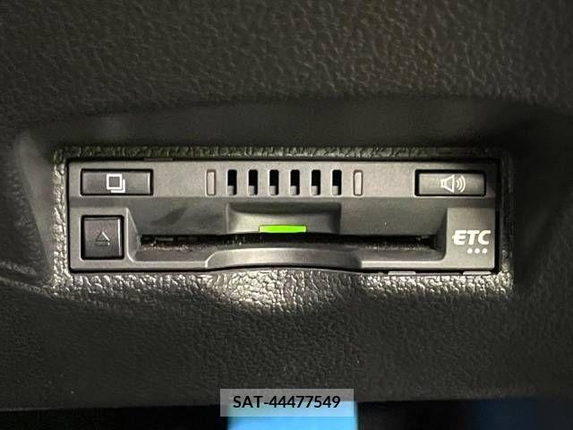 Toyota PRIUS 2017-07 366574-6