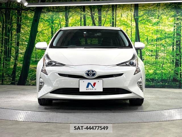 Toyota PRIUS 2017-07 366574-14