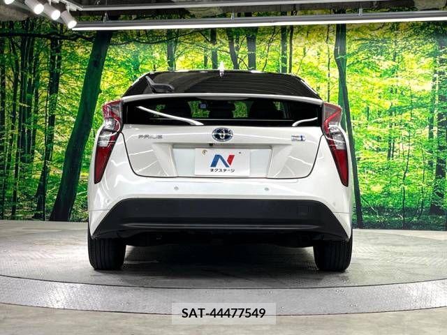 Toyota PRIUS 2017-07 366574-15