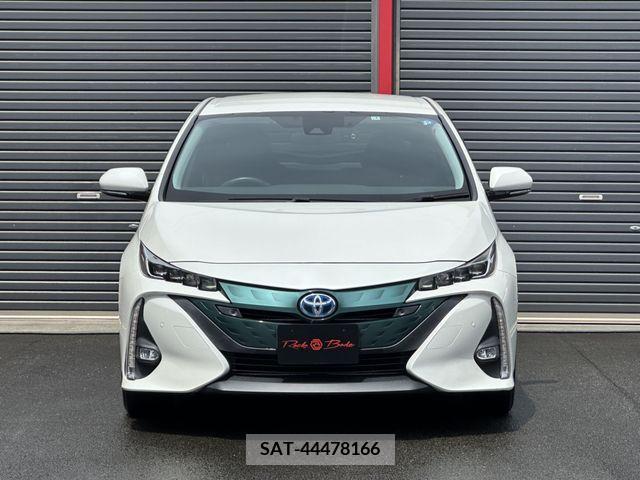 Toyota PRIUS PHV 2017-07 335452-18