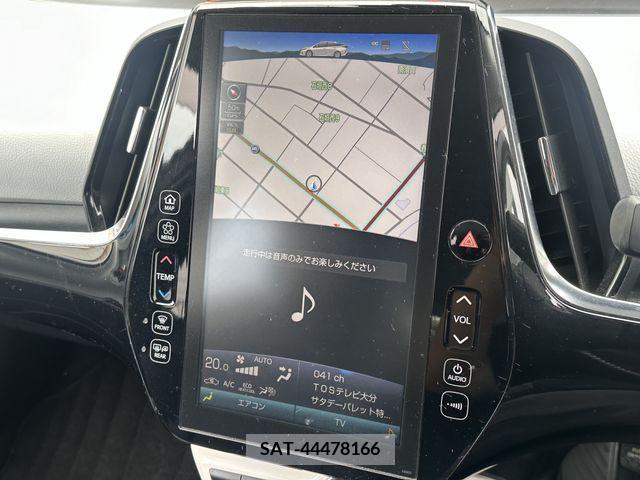 Toyota PRIUS PHV 2017-07 335452-3