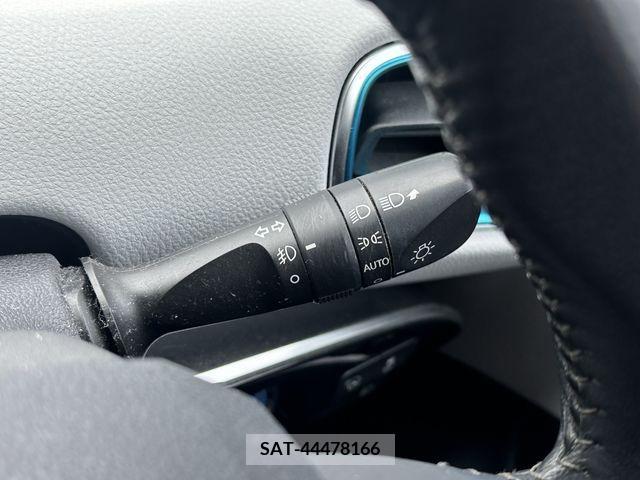 Toyota PRIUS PHV 2017-07 335452-9