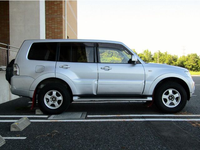 Mitsubishi PAJERO 2010-01 189527-6