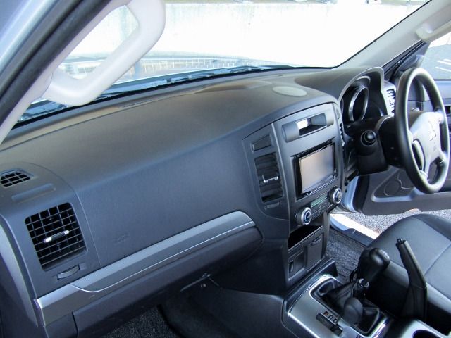 Mitsubishi PAJERO 2010-01 189527-14