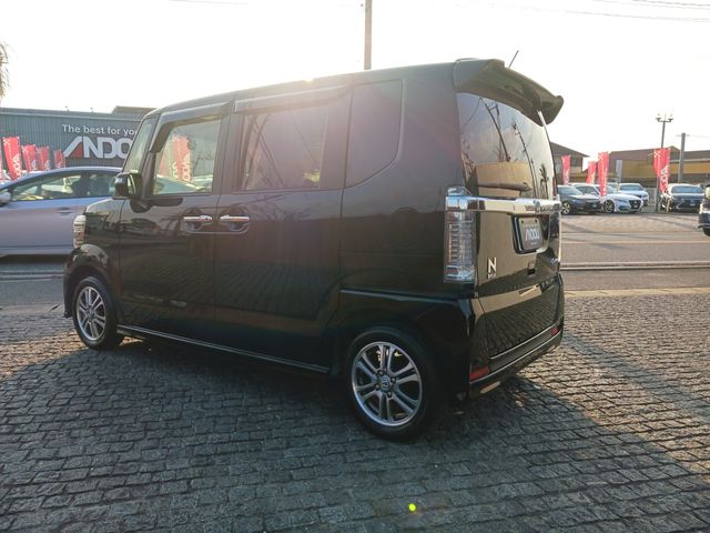 Honda N BOX CUSTOM 2017-06 185736-3