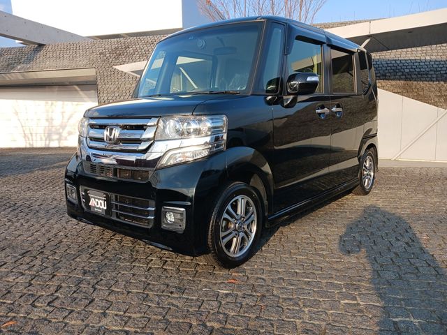 Honda N BOX CUSTOM 2017-06 185736-0