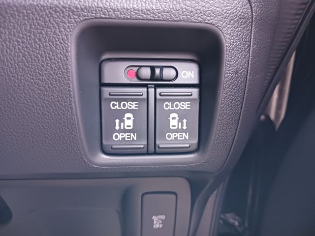 Honda N BOX CUSTOM 2017-06 185736-18