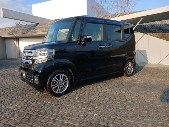 Honda N BOX CUSTOM 2017-06 185736-1