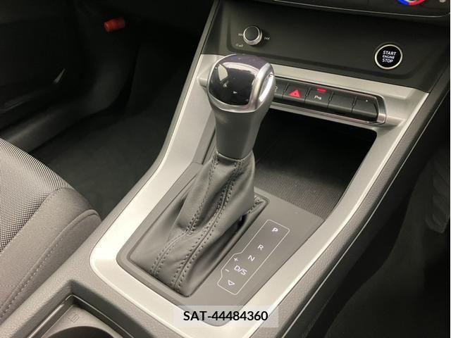 Audi Q3 2022-06 220314-11