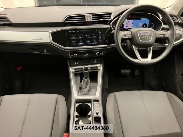 Audi Q3 2022-06 220314-6