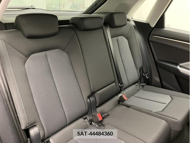 Audi Q3 2022-06 220314-13