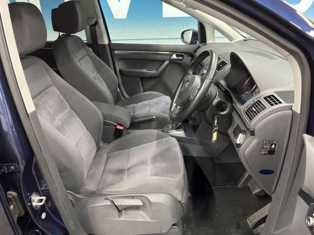 VolksWagen GOLF TOURAN 2013-09 194409-8