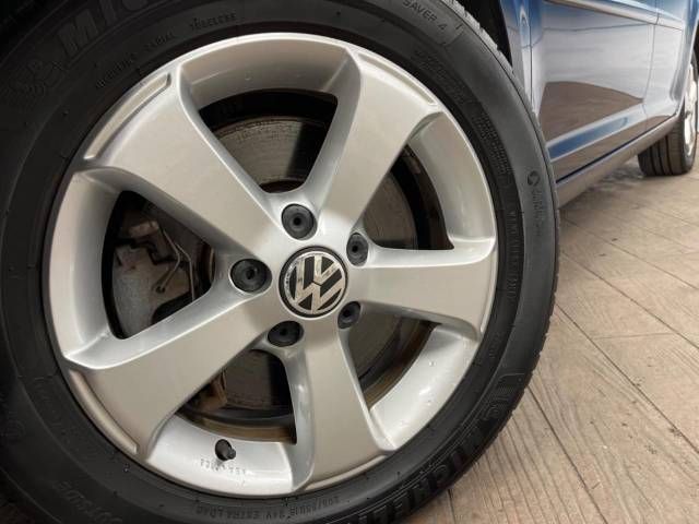 VolksWagen GOLF TOURAN 2013-09 194409-15