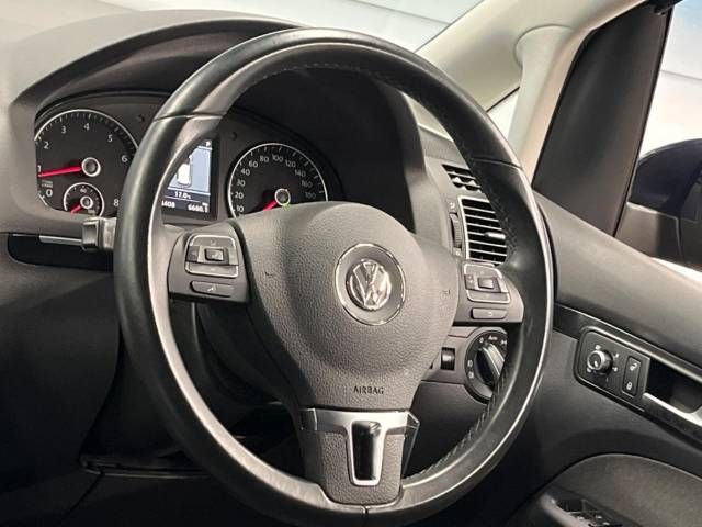 VolksWagen GOLF TOURAN 2013-09 194409-11