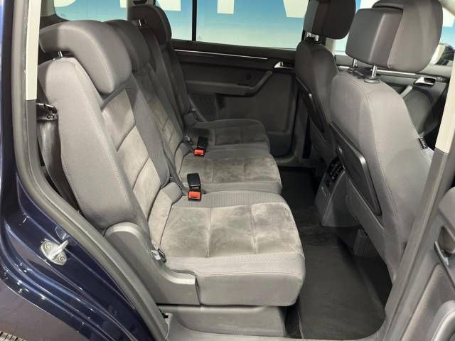 VolksWagen GOLF TOURAN 2013-09 194409-9