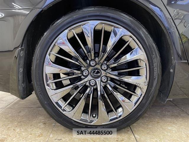 Lexus LS 2013-01 228096-15