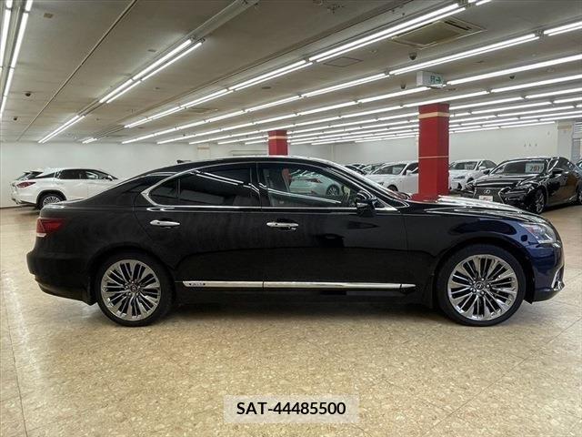 Lexus LS 2013-01 228096-3