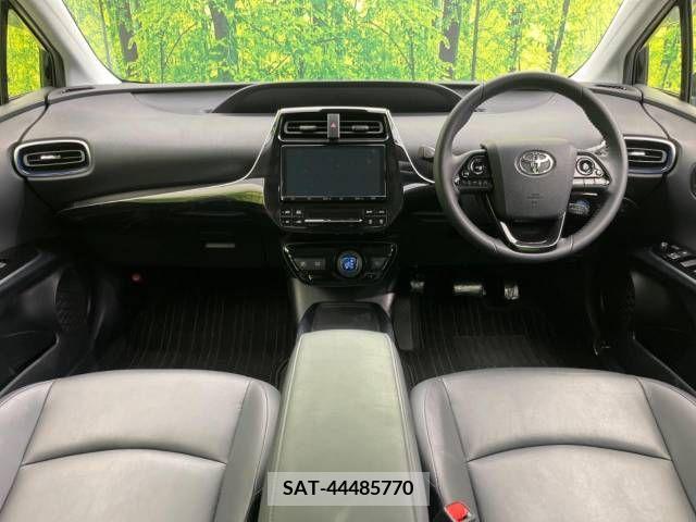 Toyota PRIUS 2020-09 233893-1