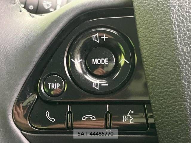 Toyota PRIUS 2020-09 233893-7
