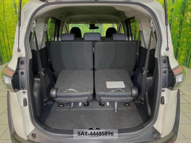 Toyota SIENTA 2016-04 329817-12