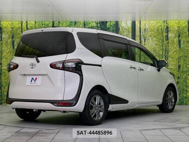 Toyota SIENTA 2016-04 329817-18