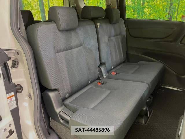 Toyota SIENTA 2016-04 329817-10