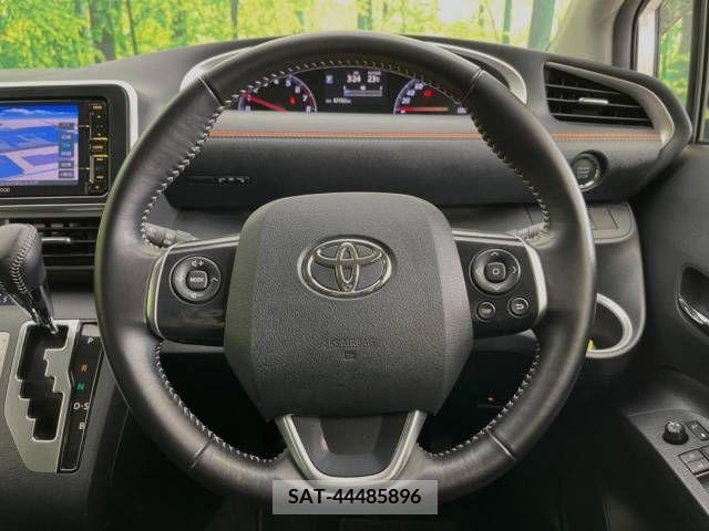 Toyota SIENTA 2016-04 329817-8