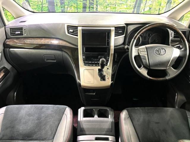 Toyota VELLFIRE 2013-05 193881-1