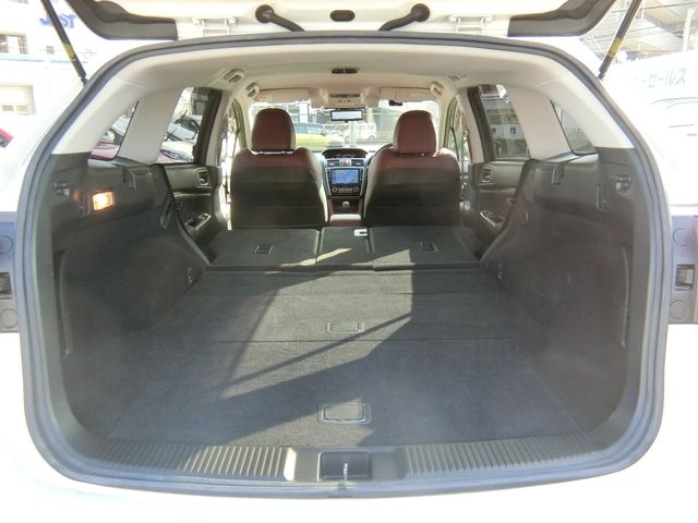 Subaru LEVORG 2018-03 26486-9